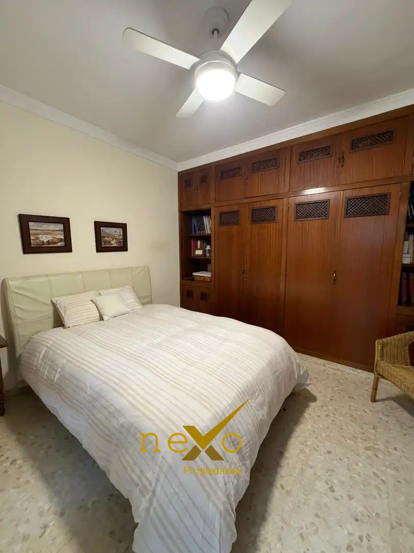 Habitación de Casa o chalet en venta en Carmona