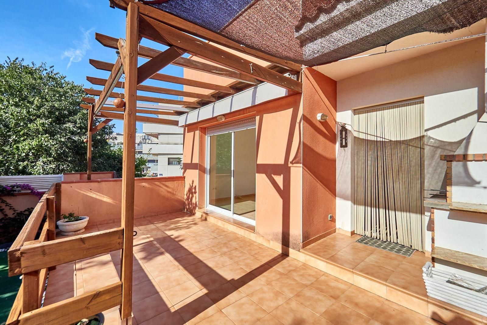 Terrace of Single-family semi-detached for sale in El Vendrell  with Heating, Private garden and Terrace