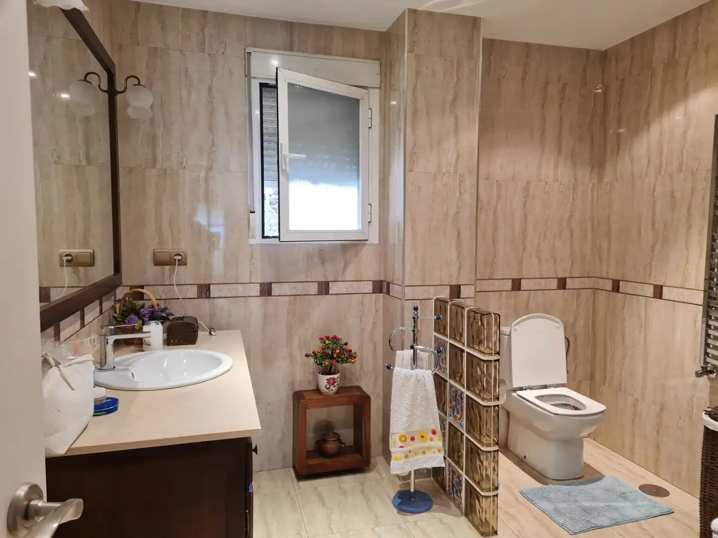 Bathroom of Houses for sale in Móstoles  with Heating, Private garden and Terrace
