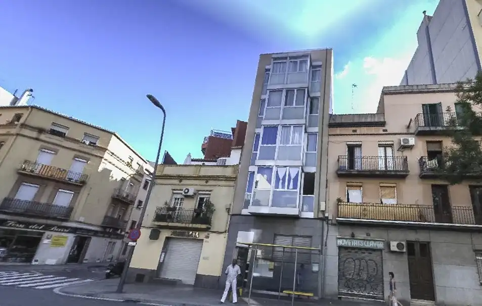 Pis en venda a C/ Navas de Tolosa, El Camp de l'Arpa del Clot