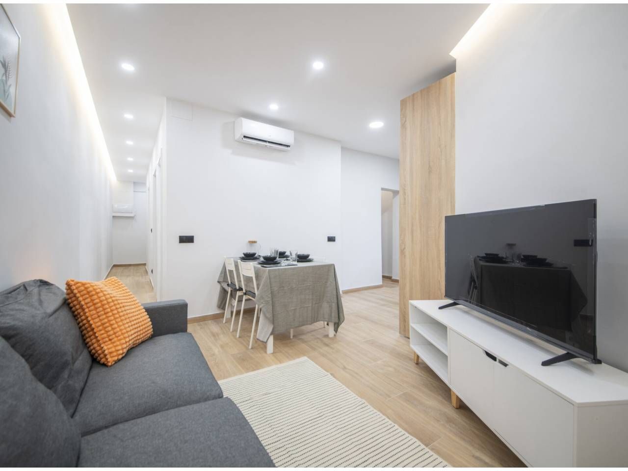 Sala d'estar de Pis en venda en  Barcelona Capital amb Aire condicionat, Parquet i Alarma
