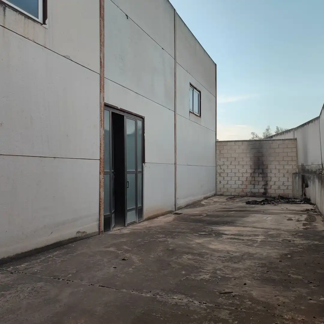 Vista exterior de Nave industrial en venta en Pedro Abad