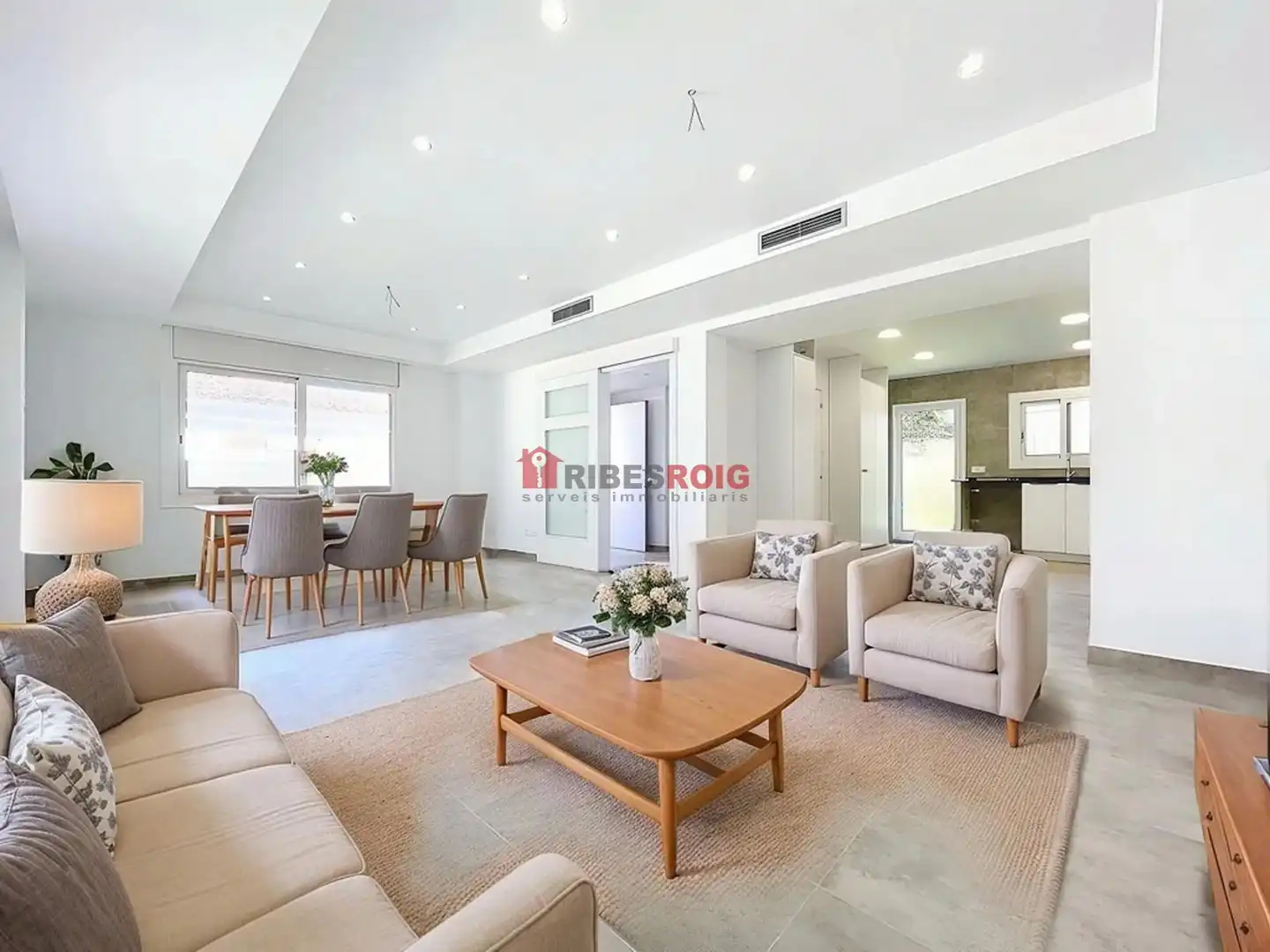Detached homes for sale in Circumval Lacio, Centre