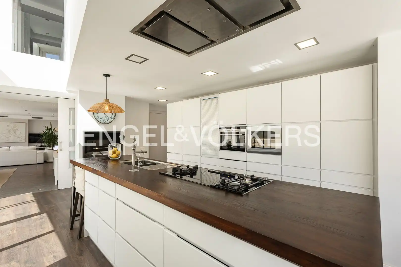 Cocina de Casa o chalet de alquiler en Barcelona con Aire acondicionado, Calefacción y Jardín privado