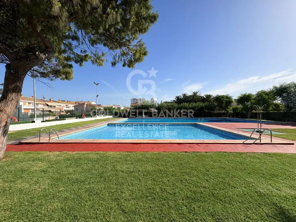 Piscina de Planta baja en venta en El Puig de Santa Maria con Jardín privado, Piscina y Horno