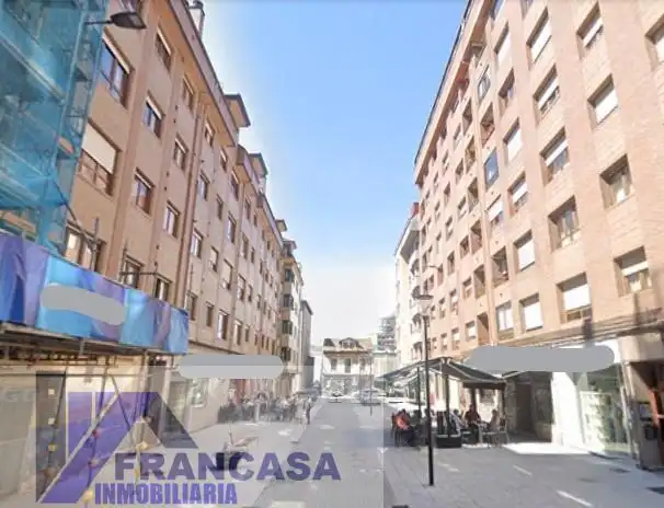 Local comercial en venta en La Felguera