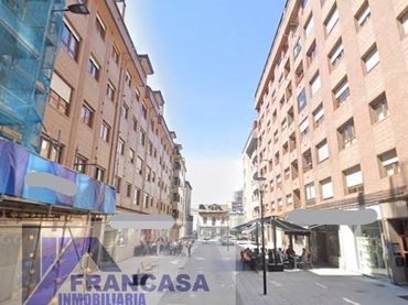 Local comercial en venta en La Felguera