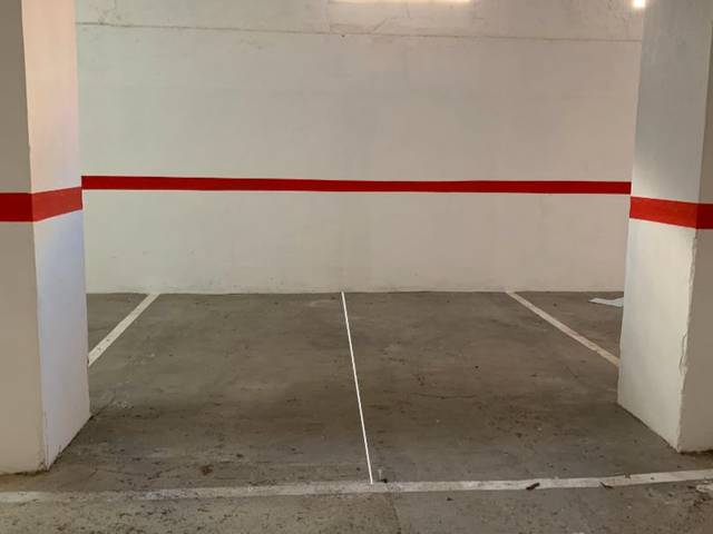 Garaje en Alquiler en Carrer de Girona, 26 en Centre