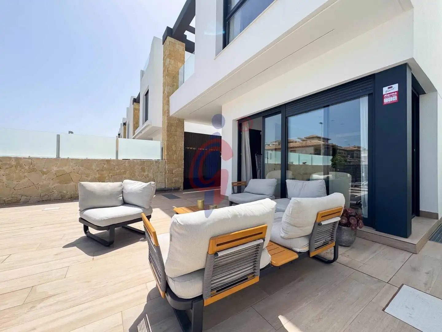 Terrassa de Casa o xalet en venda en Orihuela amb Aire condicionat, Terrassa i Piscina