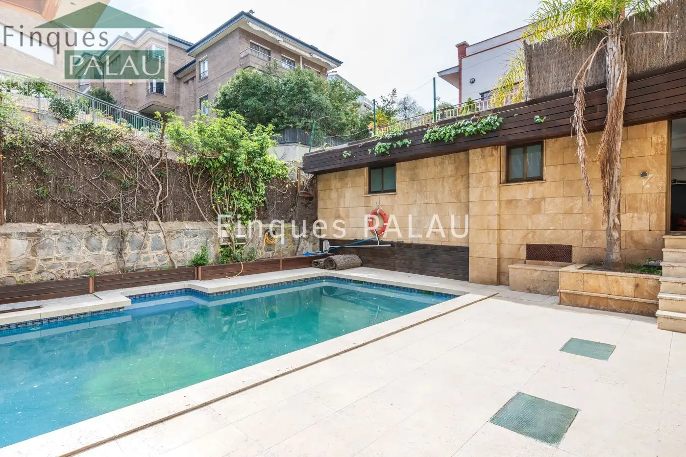 Swimming pool of Houses for rent in Sant Joan Despí  with Air Conditioner, Heating and Private garden