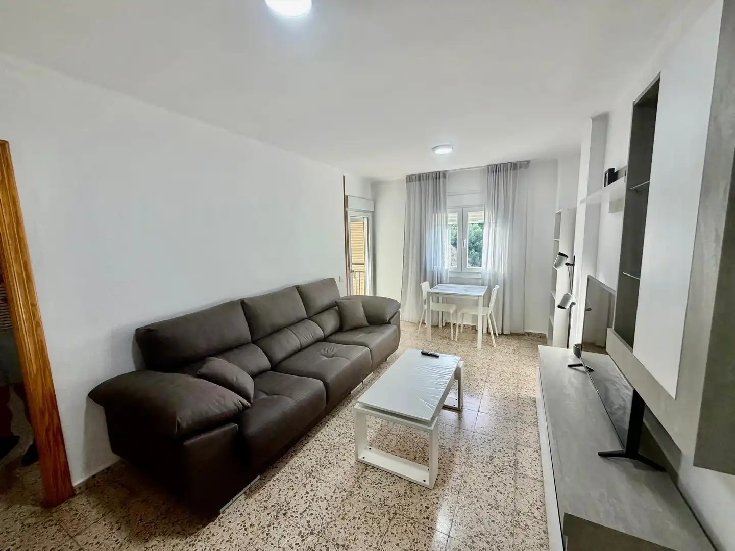 Wohnzimmer von Wohnung zum Verkauf in Málaga mit Klimaanlage, Privatgarten und Möbliert