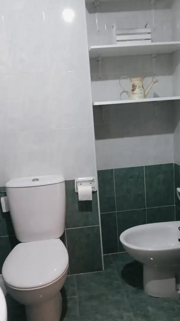 Baño de Piso de alquiler en Cartagena con Terraza, Trastero y Amueblado