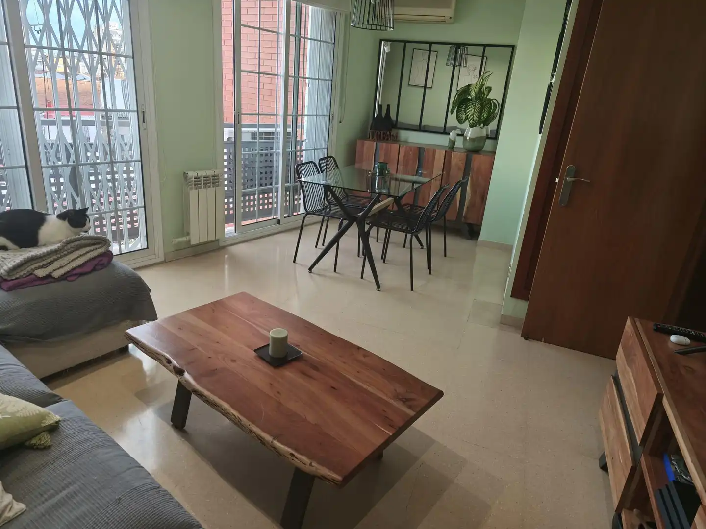 Sala d'estar de Dúplex en venda en Barcelona amb Aire condicionat, Calefacció i Parquet
