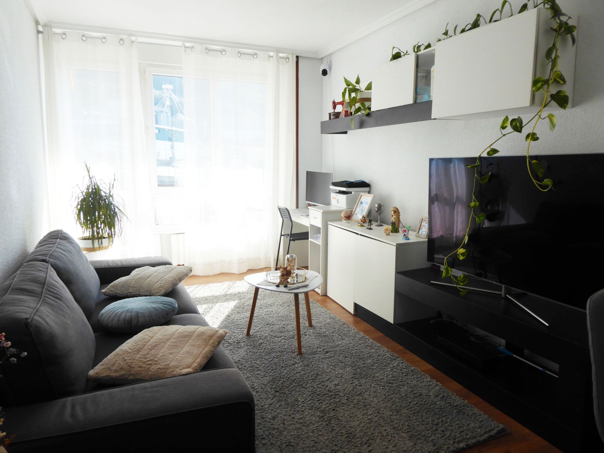 Living room of Flat for sale in Entrambasaguas  with Heating, Terrace and Furnished