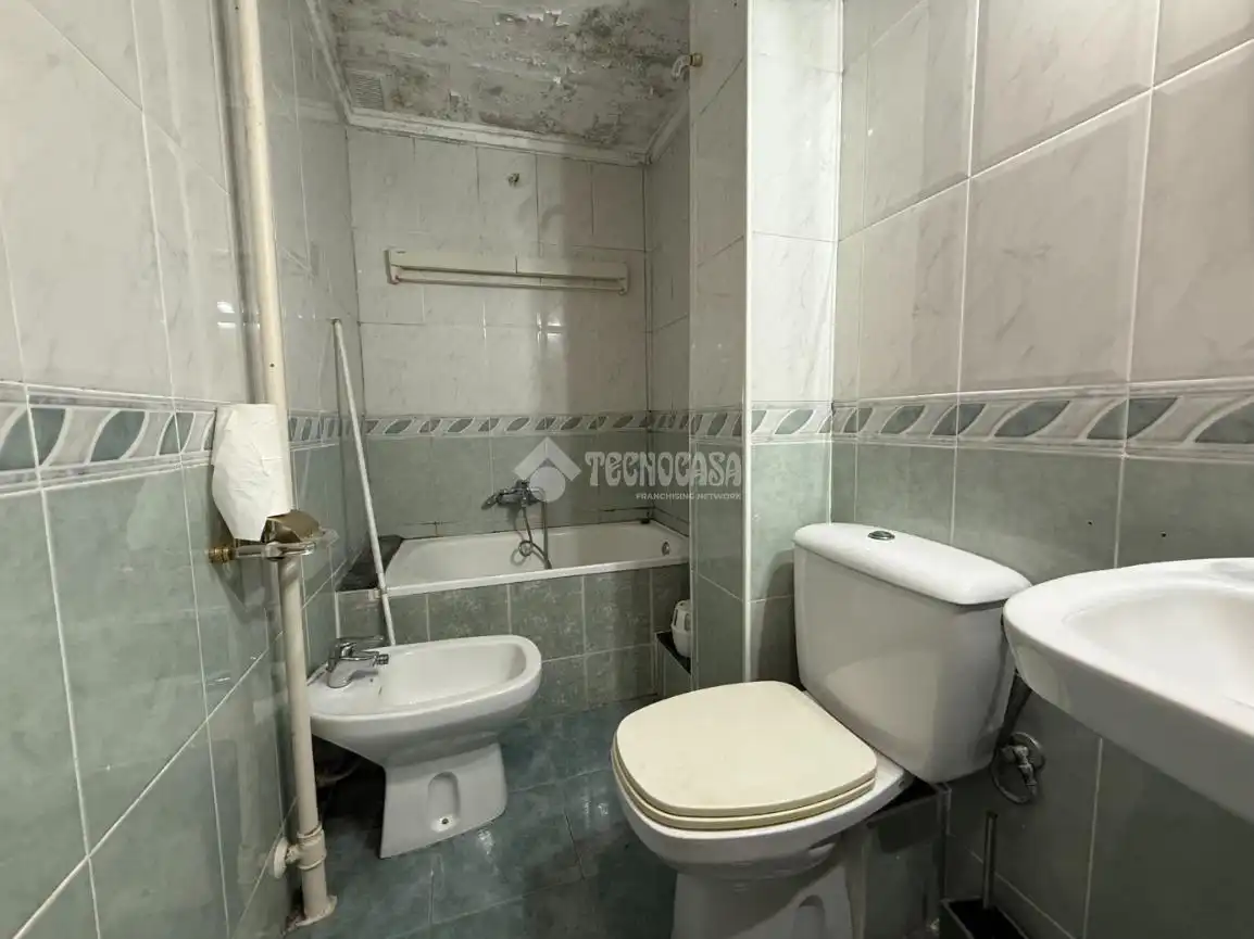 Baño de Estudio en venta en Valencia con Aire acondicionado