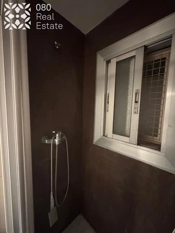 Baño de Local en venta en Barcelona con Aire acondicionado