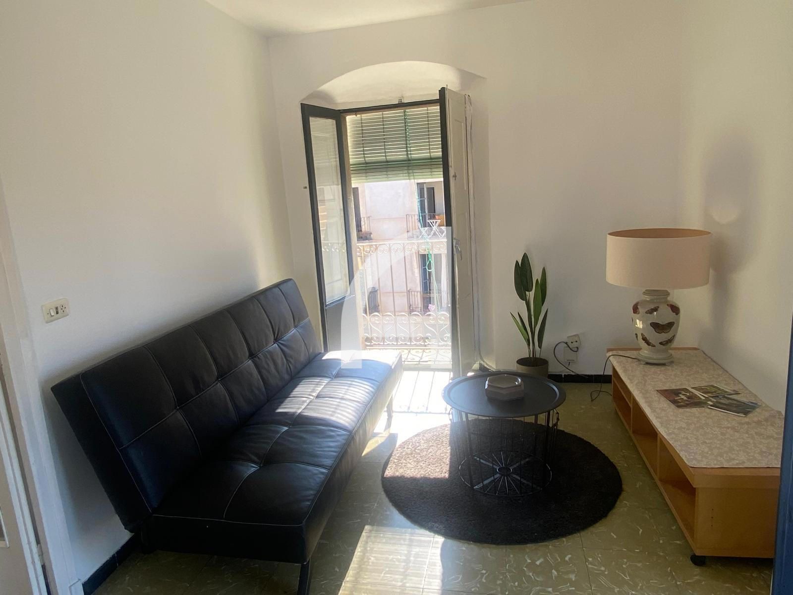 Sala d'estar de Àtic en venda en Girona Capital amb Terrassa i Moblat