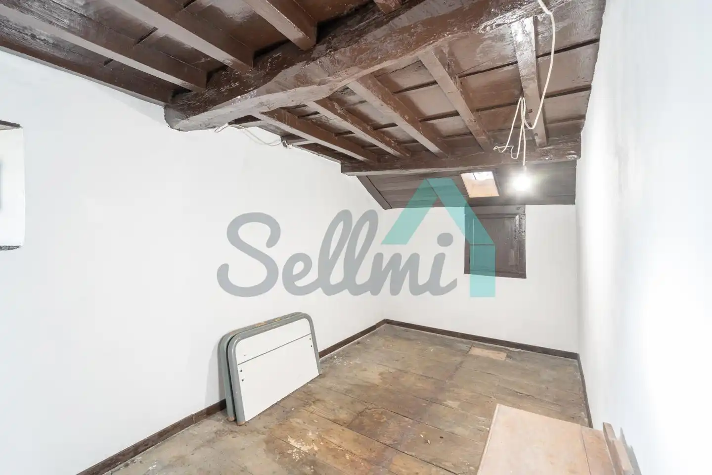 Casa adosada en venta en Quirós con Parquet y Trastero