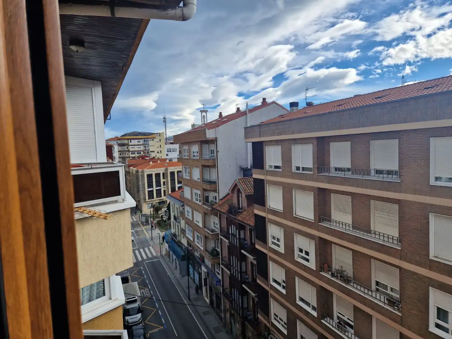 Vista exterior de Piso en venta en Torrelavega  con Calefacción