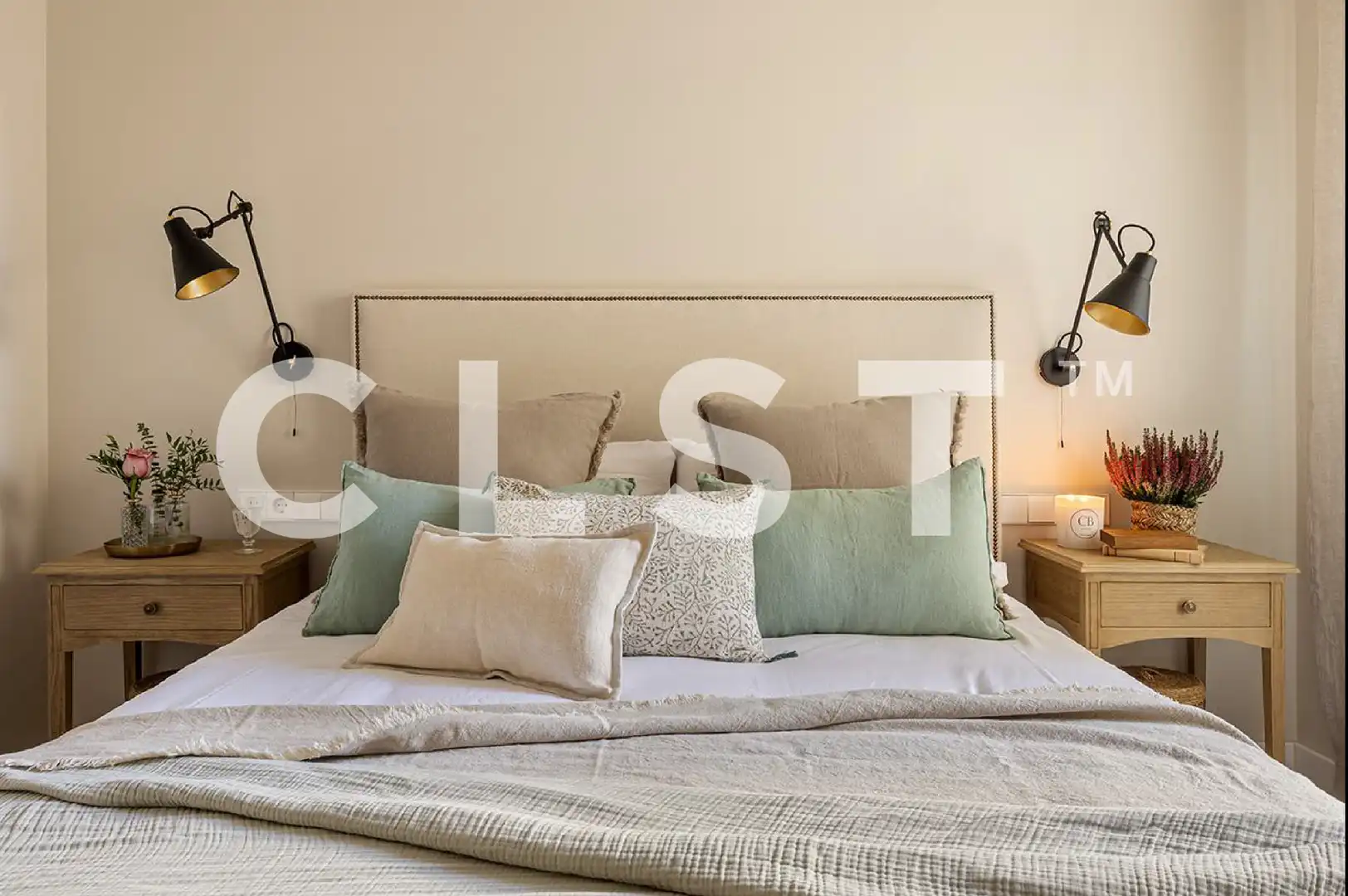 Schlafzimmer von Dachboden zur Miete in Barcelona mit Klimaanlage, Heizung und Terrasse