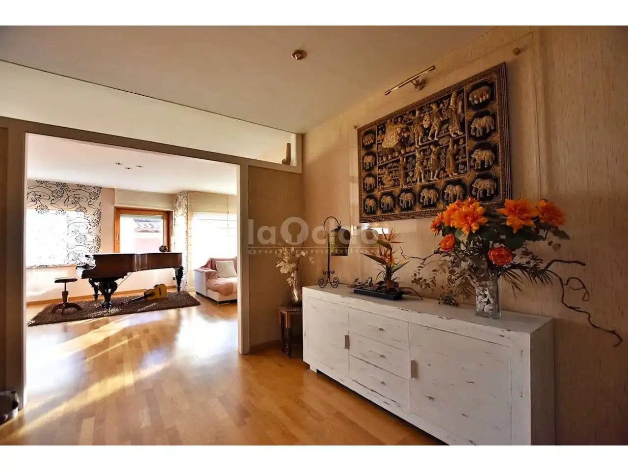 Sala d'estar de Dúplex en venda en Manlleu amb Calefacció, Parquet i Terrassa