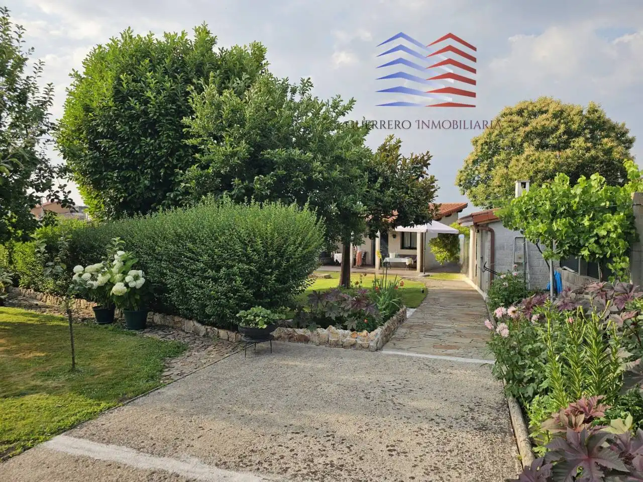 Casa amb jardí en venda a Calle Outeiro, imagen 25