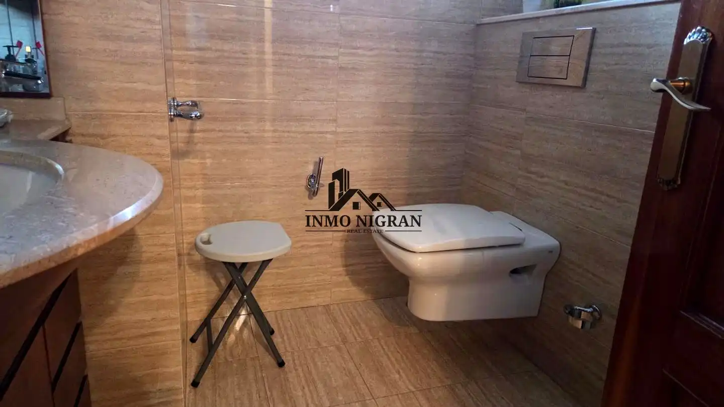 Baño de Piso en venta en Vigo  con Amueblado