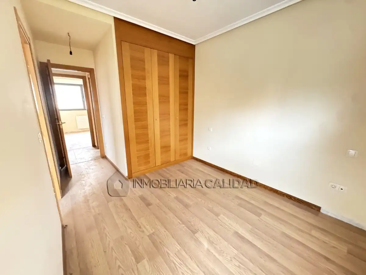 Habitación de Casa o chalet en venta en Alfoz de Quintanadueñas con Calefacción