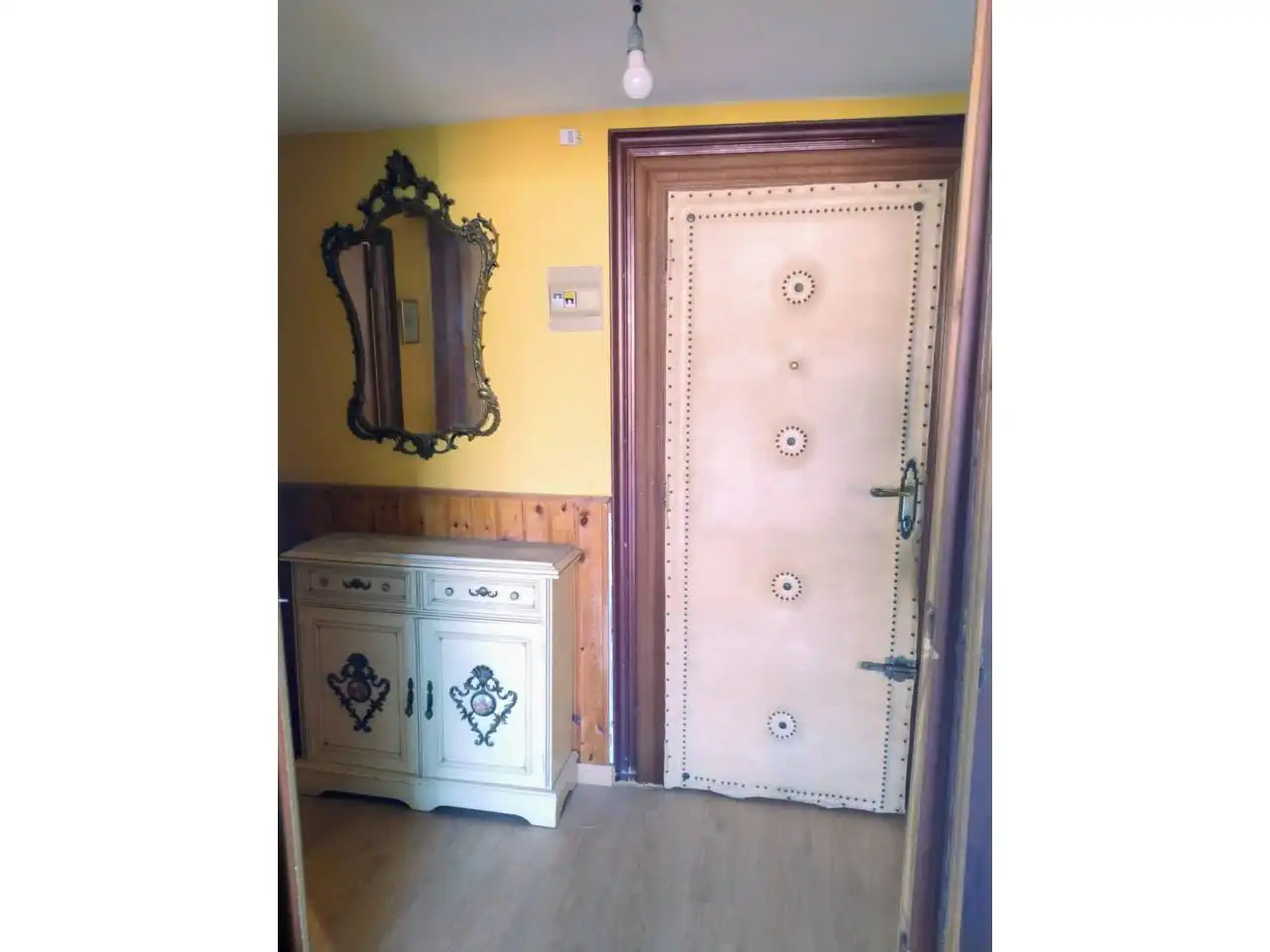 Wohnung zum Verkauf in Merindad de Cuesta-Urria mit Heizung, Abstellraum und Möbliert