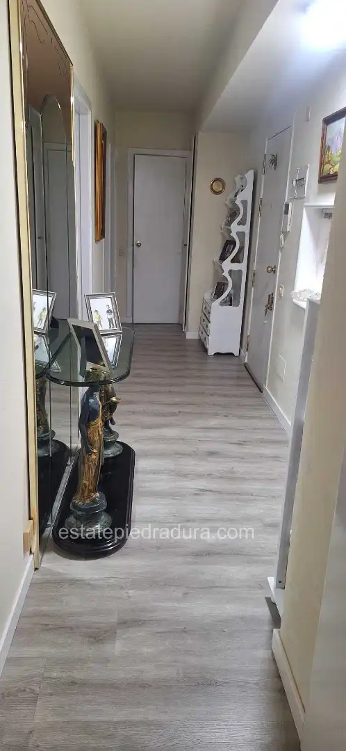 Wohnung zum Verkauf in Santiago de Compostela  mit Terrasse, Abstellraum und Möbliert