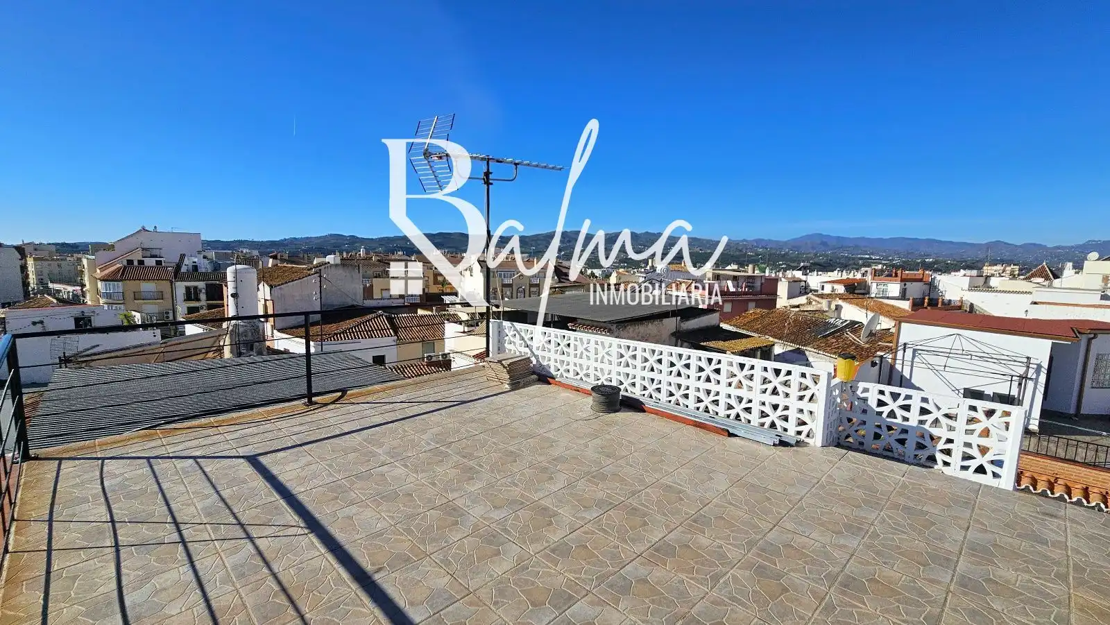 Exterior view of Detached homes for sale in Vélez-Málaga  with Terrace, Storage room and Furnished