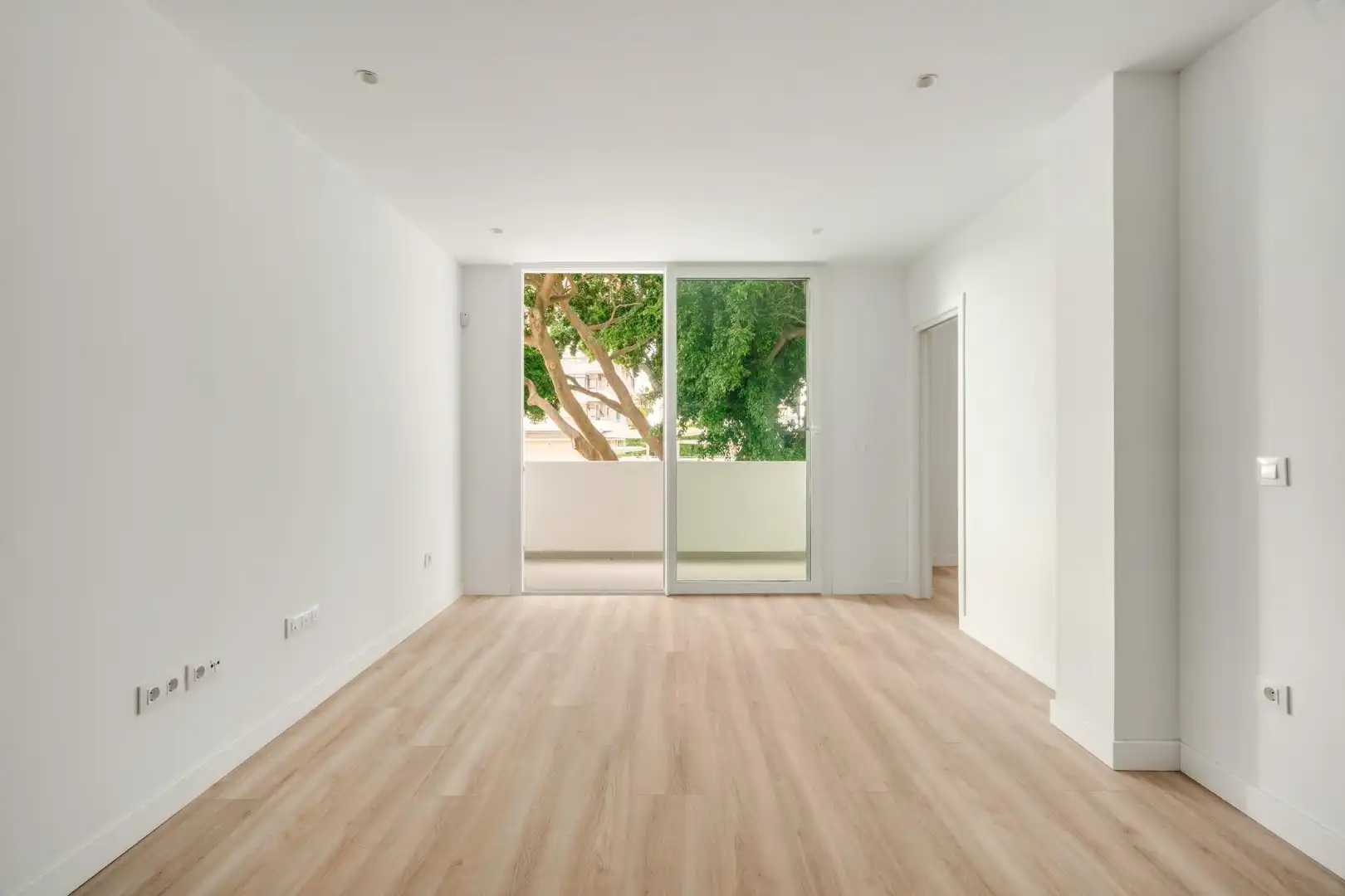 Flat with terrace for sale in Plaza Nogalera, imagen 5