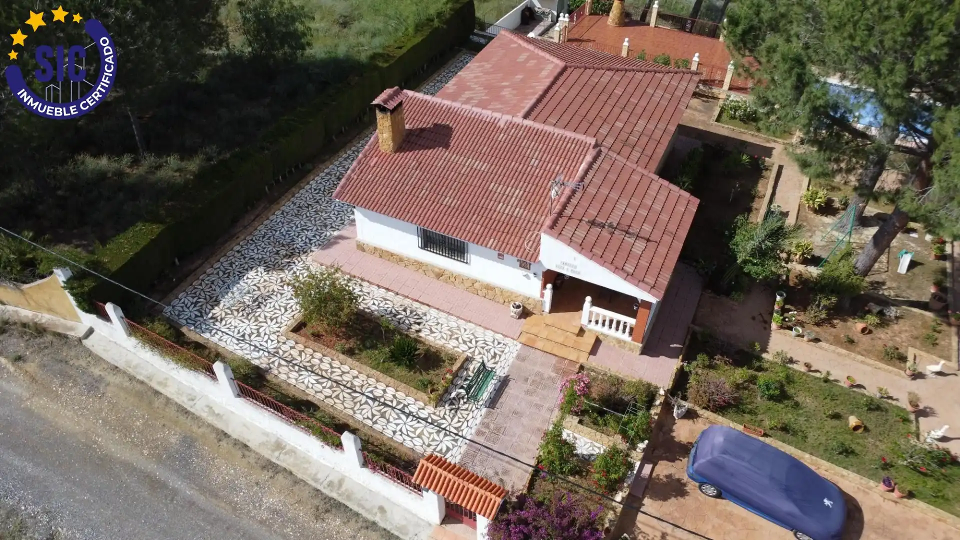 Vista exterior de Casa o chalet en venta en Montroi / Montroy con Jardín privado, Terraza y Piscina