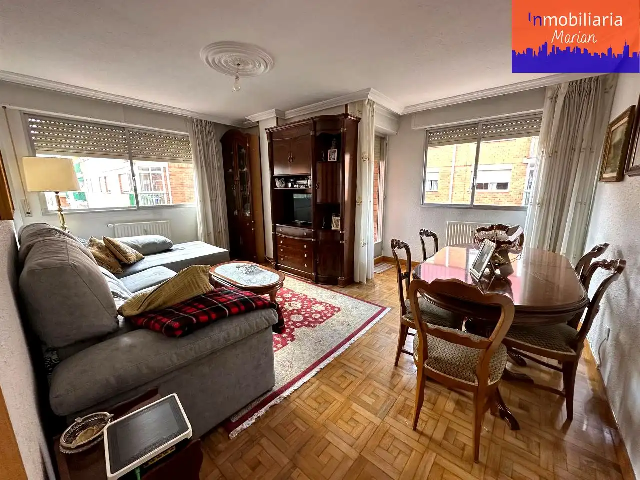 Sala de estar de Piso en venta en Aranda de Duero con Calefacción, Terraza y Trastero