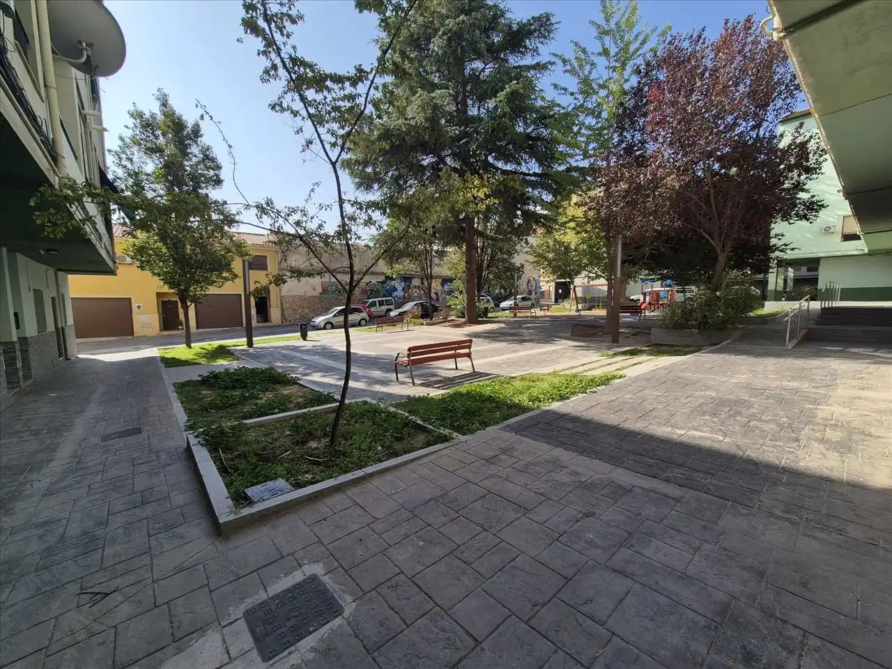 Vista exterior de Piso en venta en Baza con Calefacción