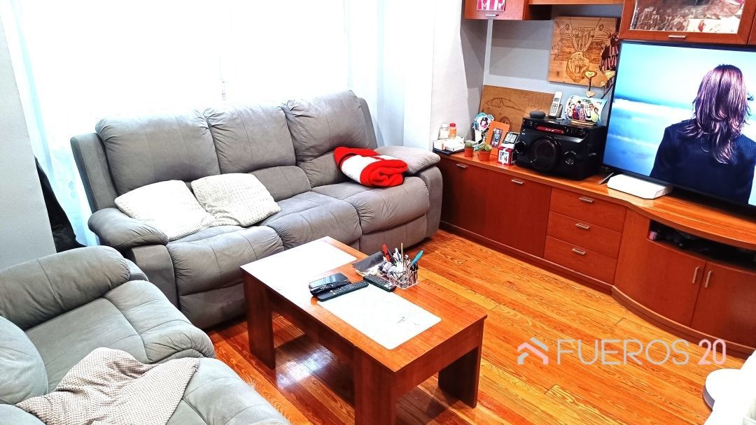 Living room of Flat for sale in Barakaldo   with Heating and Furnished