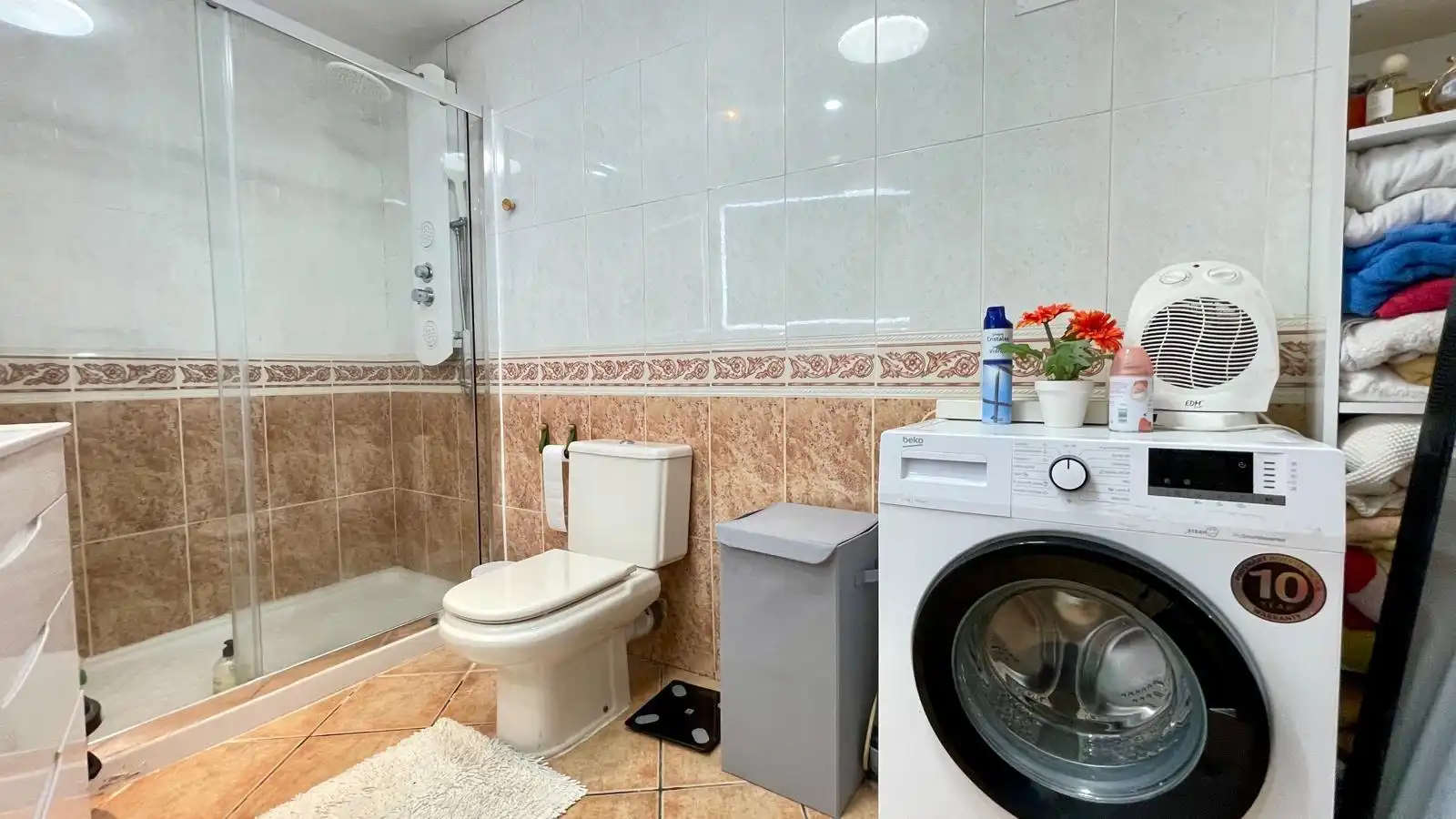 Bathroom of Flat for sale in Alicante / Alacant  with Air Conditioner, Heating and Terrace