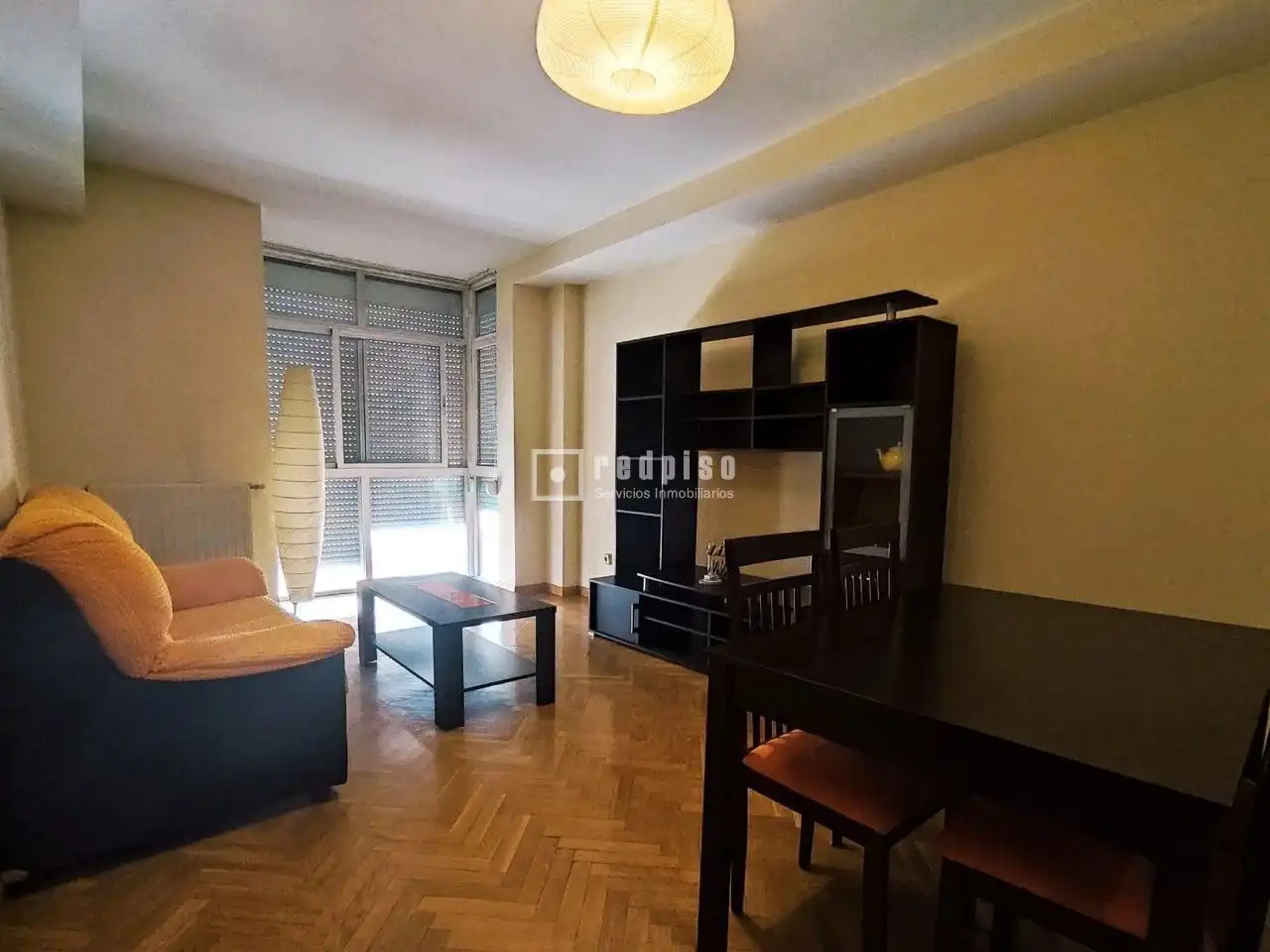 Living room of Flat for rent in Madrid  with Heating, Private garden and Parquet flooring