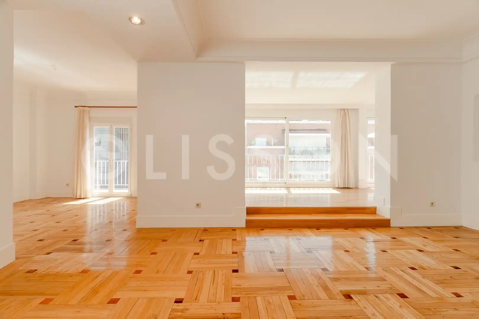 Living room of Attic for rent in Madrid  with Air Conditioner, Terrace and Storage room
