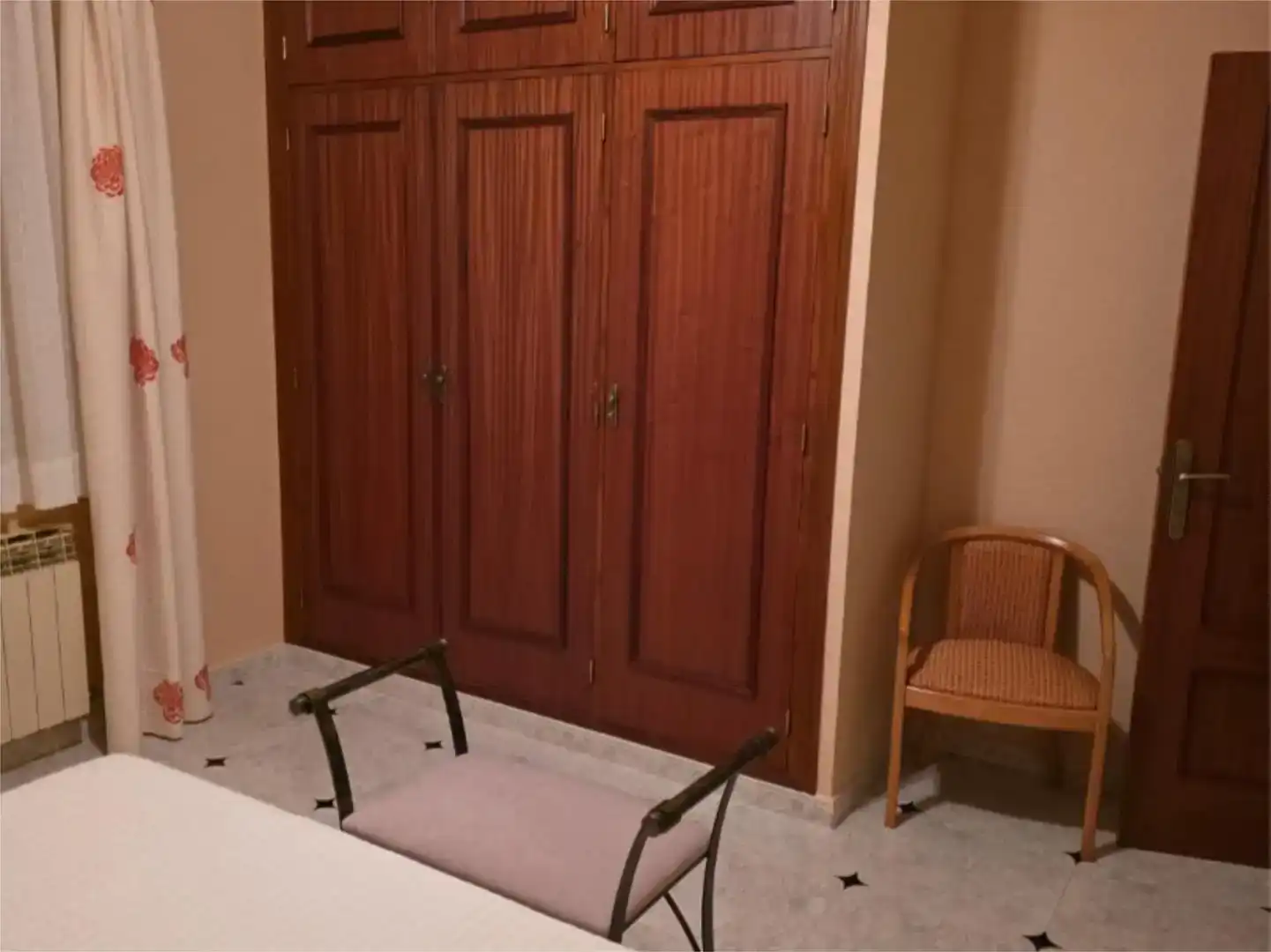 Dormitori de Casa o xalet en venda en Bermillo de Sayago amb Jardí privat