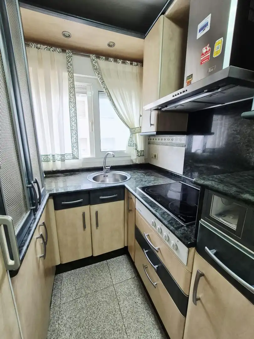 Appartamento con ascensore in vendita a CABRUÑANA, imagen 6