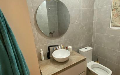 Bathroom of Flat for sale in Castellbisbal  with Heating, Parquet flooring and Oven