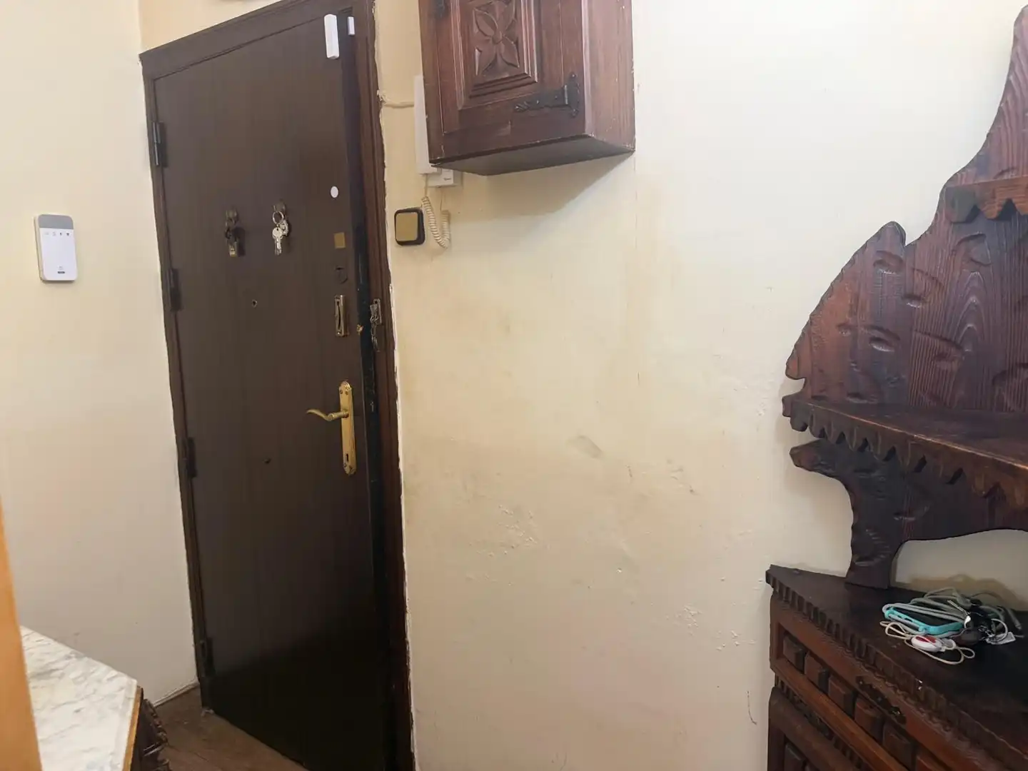 Flat for sale in Barcelona  with Air Conditioner and Furnished