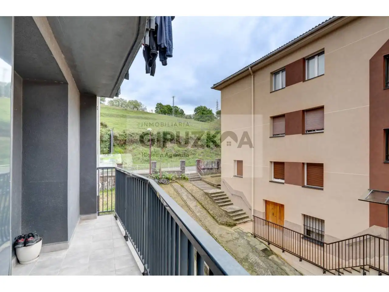 Terraza de Piso en venta en Hernani con Calefacción, Balcón y Alarma