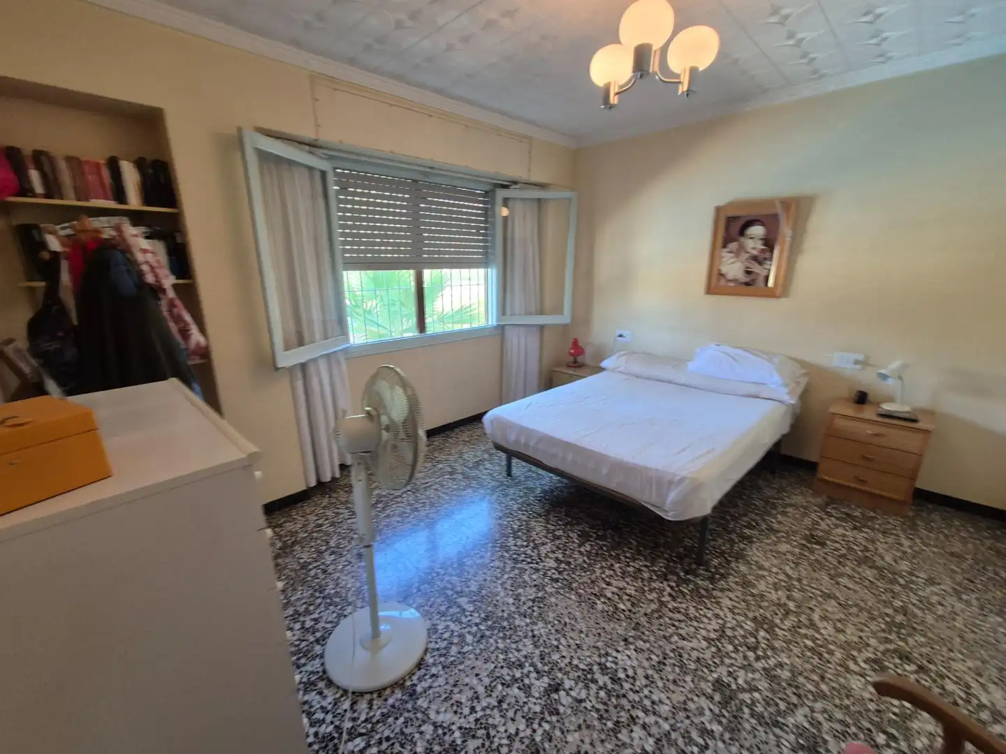 Dormitori de Casa o xalet en venda en Elda amb Jardí privat, Terrassa i Traster