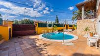 Exterior view of House or chalet for sale in Pozuelo de Alarcón  with Swimming Pool