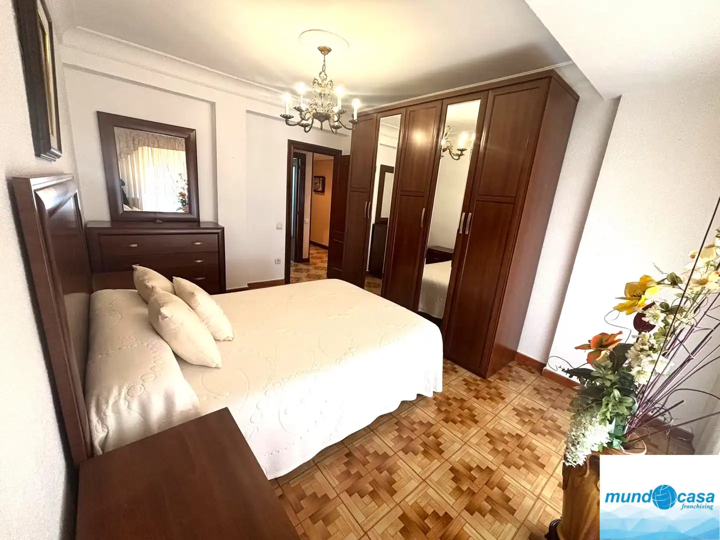 Bedroom of Flat for sale in Zaragoza  with Heating, Terrace and Furnished