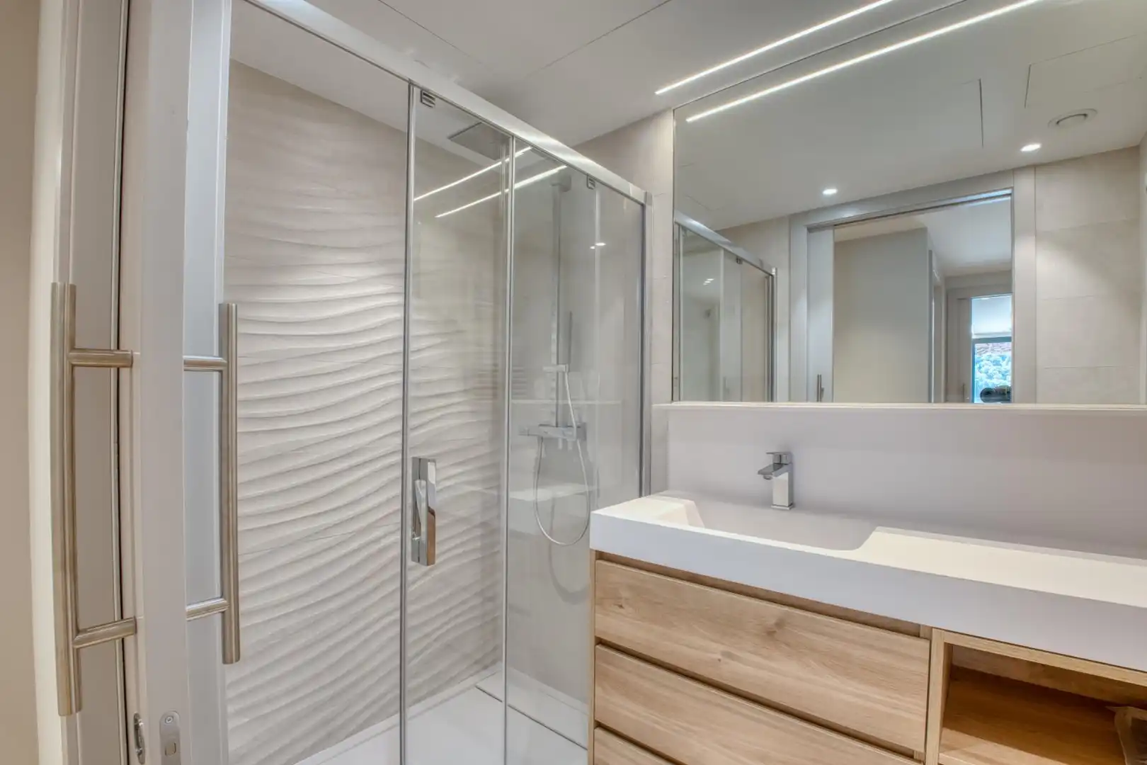 Baño de Apartamento en venta en Andorra la Vella con Aire acondicionado, Calefacción y Parquet