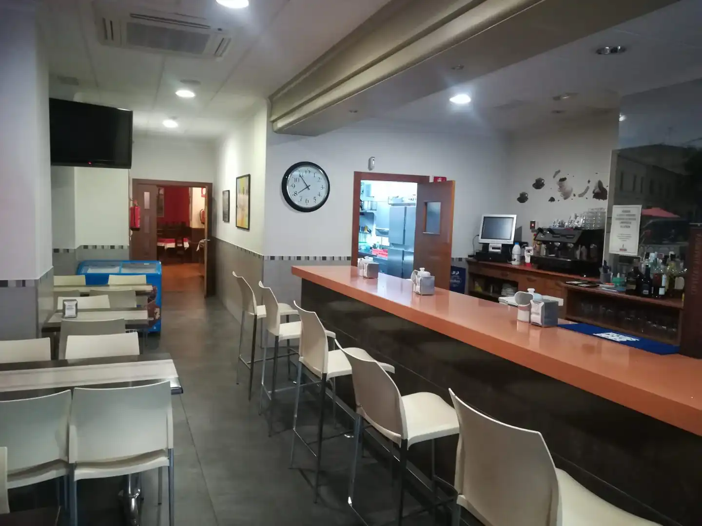Locale commerciale in vendita a Tobarra