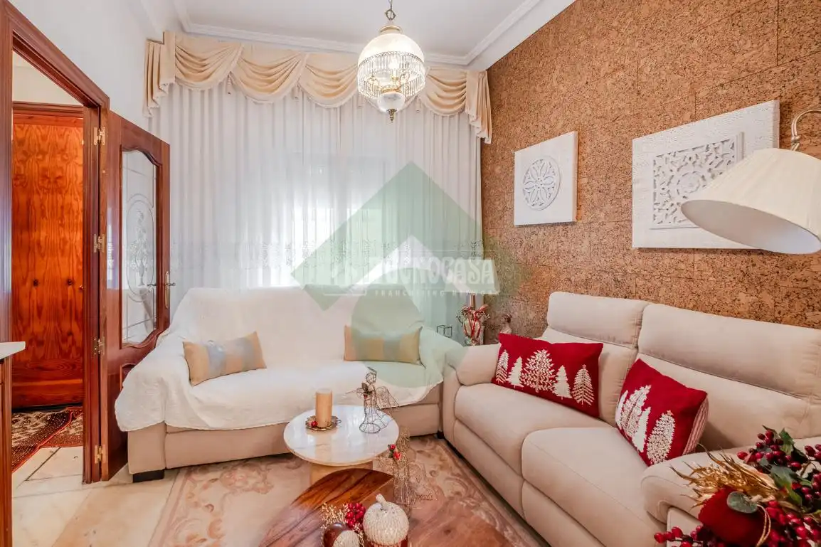 Living room of Houses for sale in Madrid  with Air Conditioner and Heating